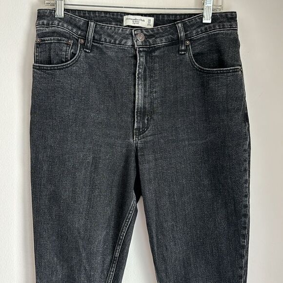 Abercrombie Women High Rise faded black ankle slit the skinny jeans size 10/30! - Picture 2 of 12